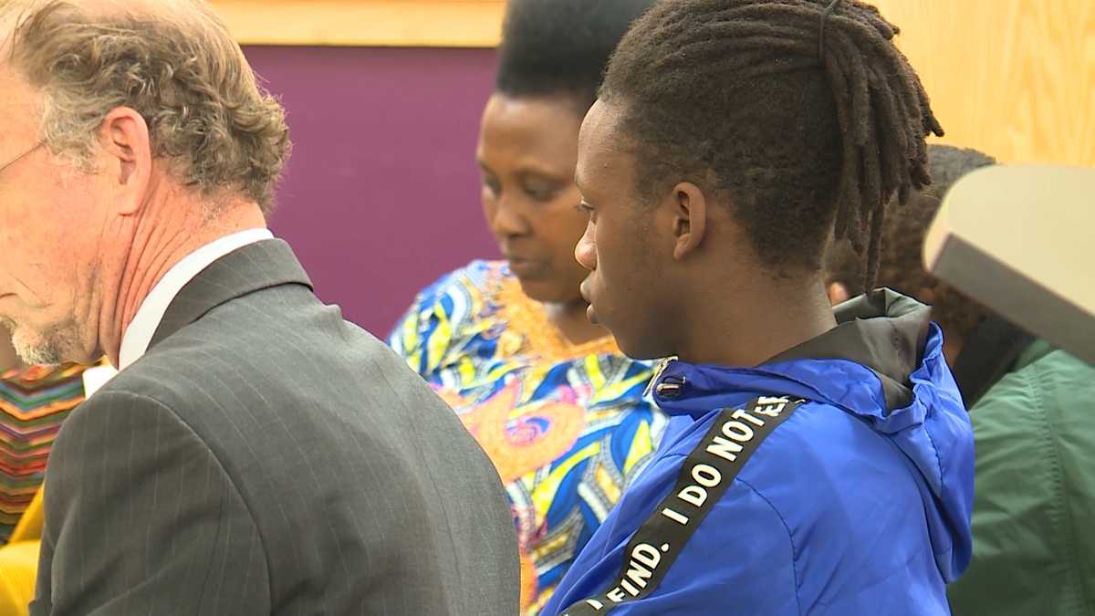 Teen charged with manslaughter in Lewiston beating death to remain in ...