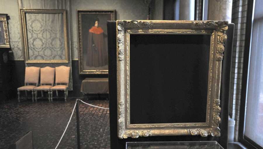 empty picture frames at  isabella stewart gardner museum