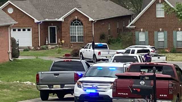 Police: Woman dead, after husband holds family hostage in Fultondale - Vimarsana News