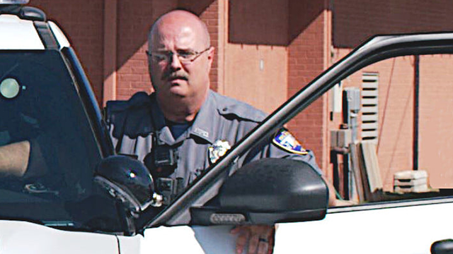 Oklahoma police officer dies after being diagnosed with COVID-19 - Vimarsana News