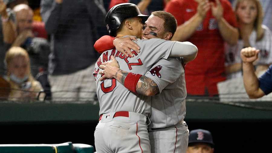 Red Sox rally past Nationals, move into tie for top WC spot