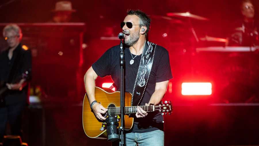 Eric Church The Outsiders Revival Tour July 8 at Star Lake