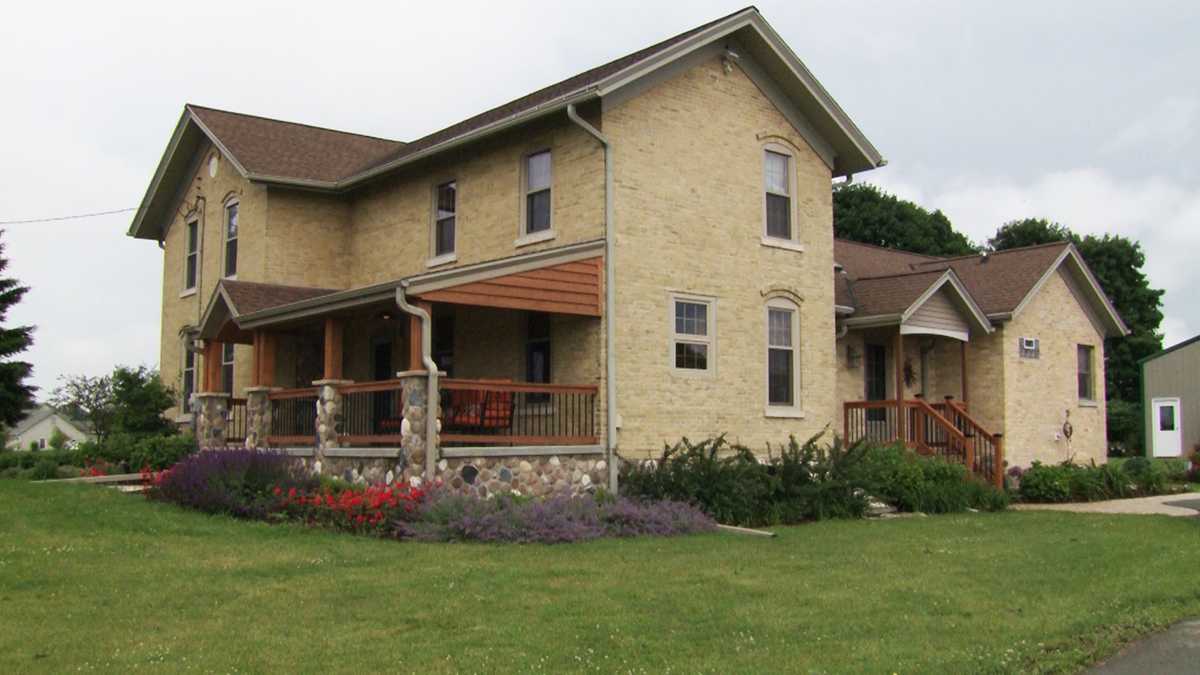 This home near Erin Hills is rented for 24,000 for two weeks!