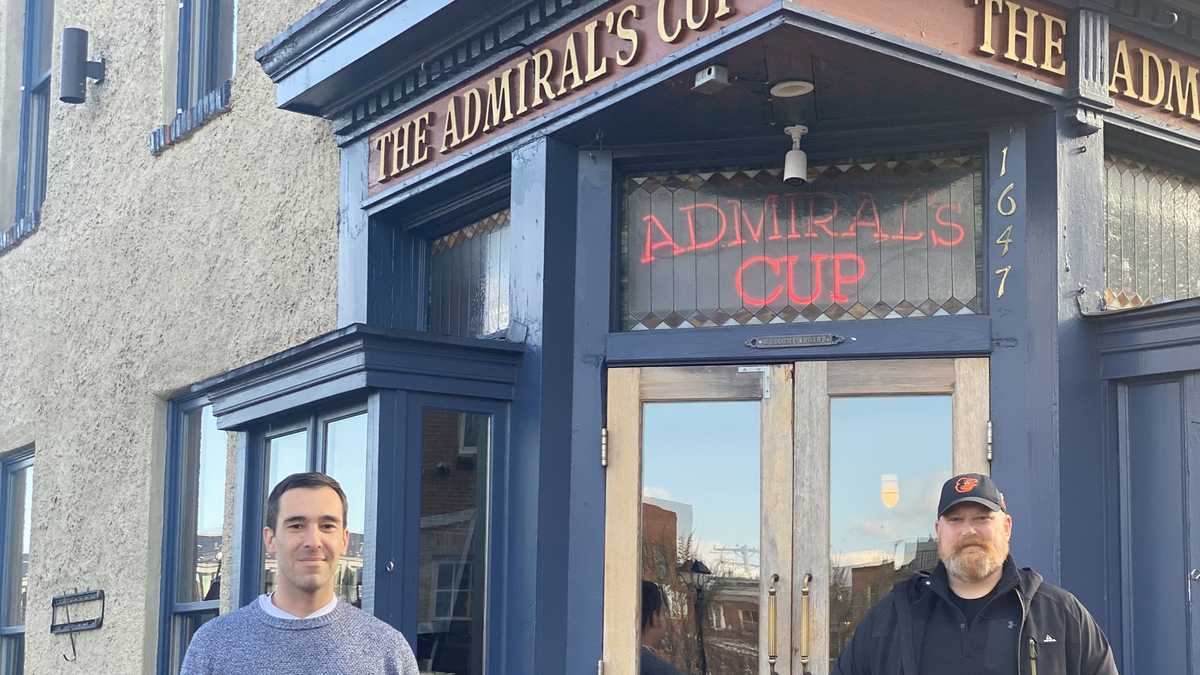 Baltimore bars, restaurants begin closing voluntarily