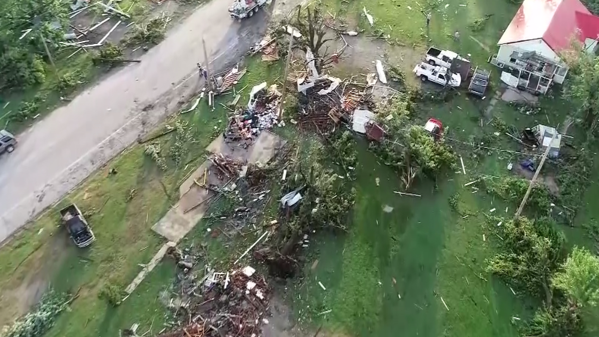 Tornado damages 175 structures, injures 8 people in Eureka, Kansas