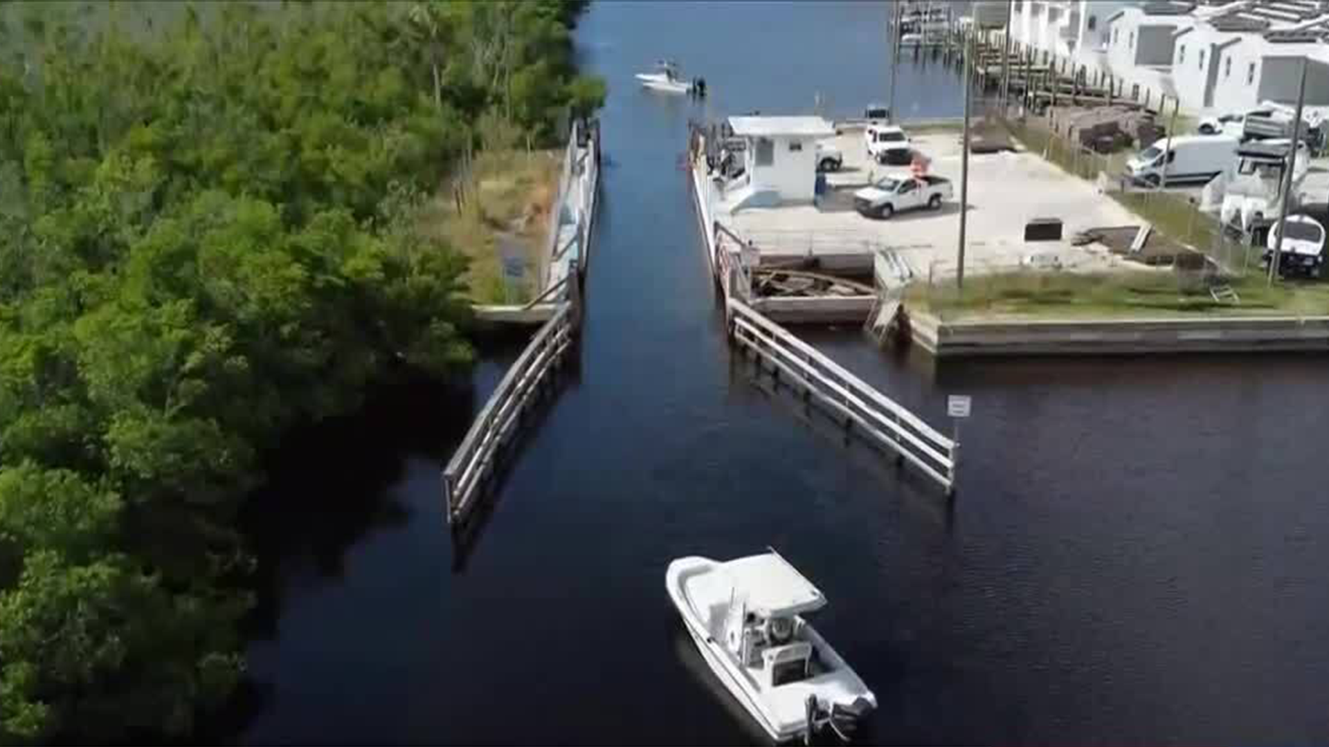 Judge recommends DEP to issue permit for Chiquita Lock removal - Vimarsana News