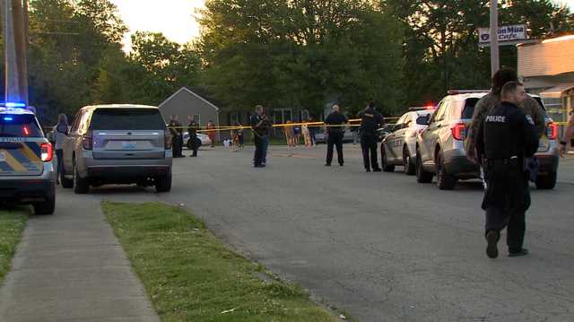 LMPD: 4 shot, 1 dead at business in Southland Park neighborhood
