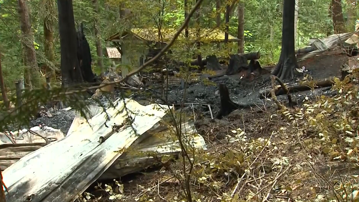 Family of 5 killed in explosion at vacation cabin