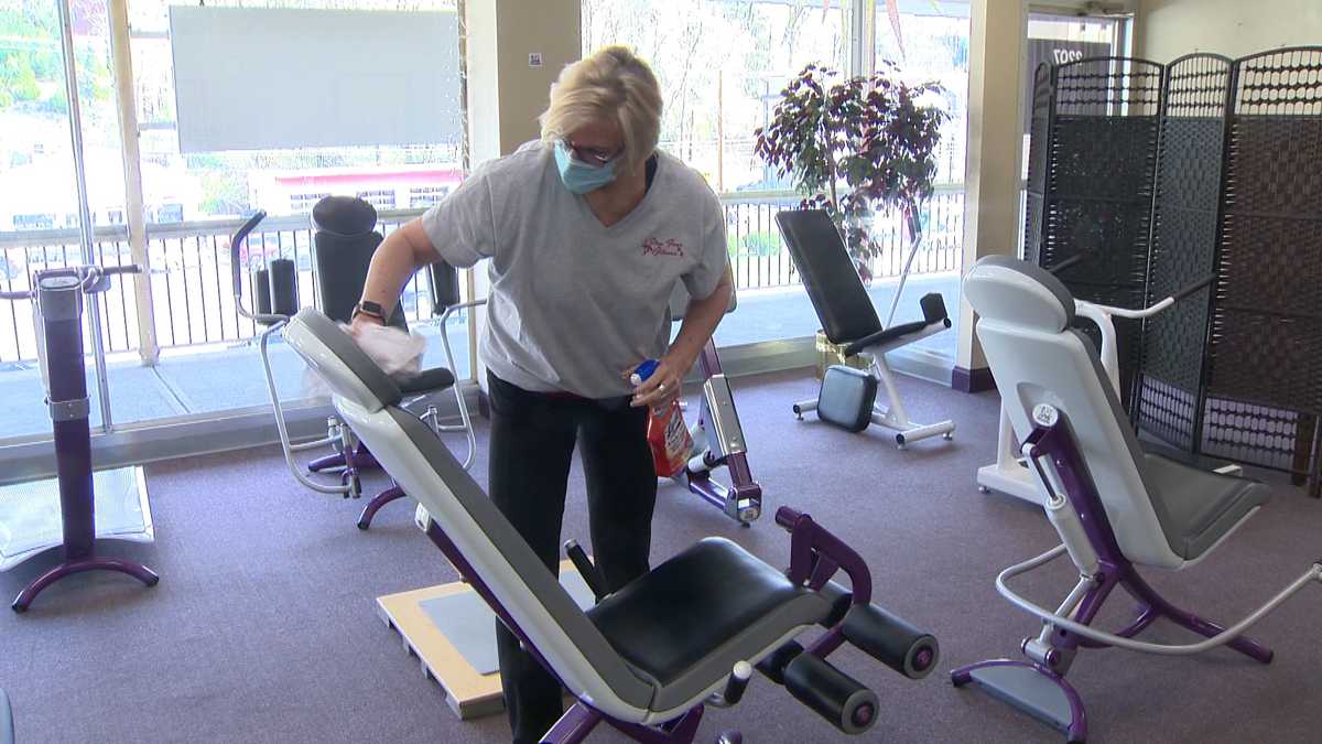 Local allwomen fitness center owner works side gig despite statewide