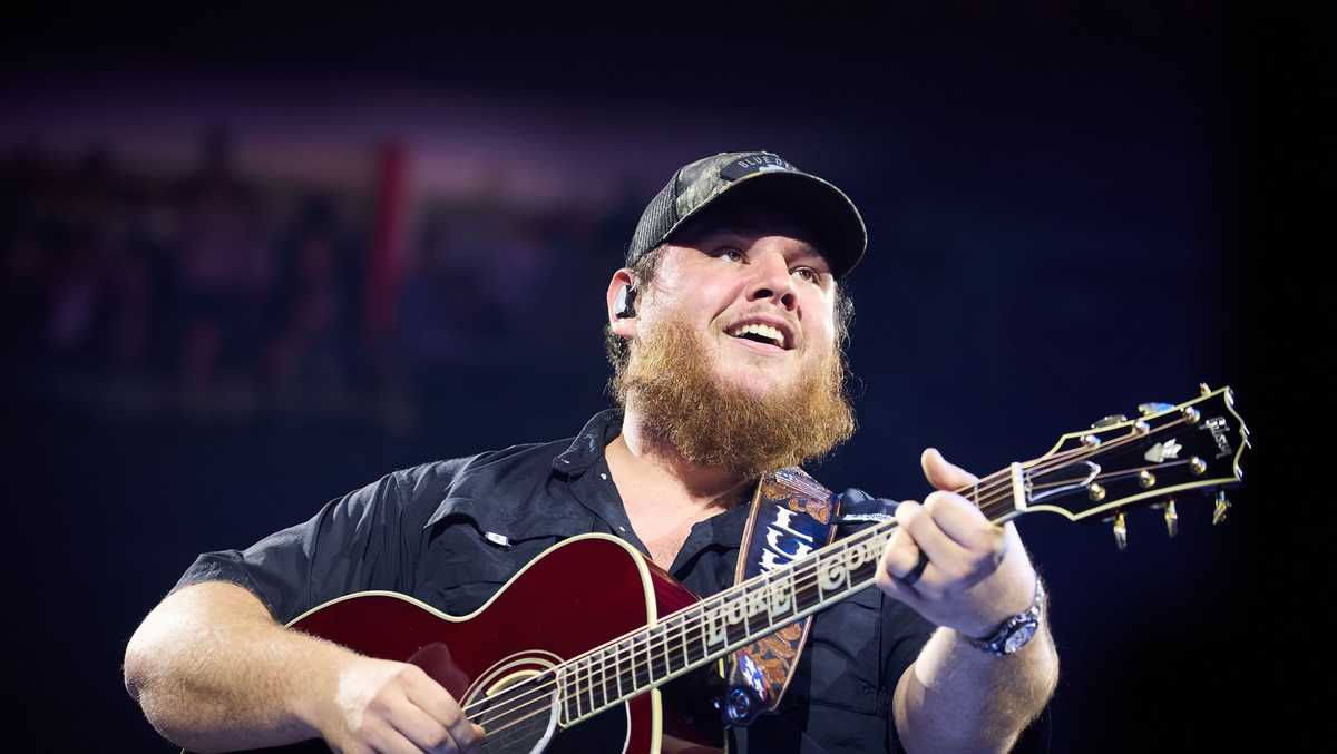 Limited tickets remain for Luke Combs in Cincinnati