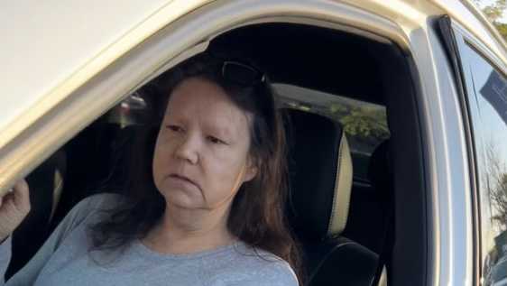 Deputies searching for missing woman who they say suffers from medical conditions - Vimarsana News