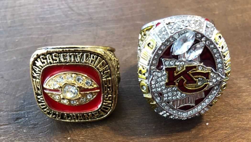 South Carolina: Fake sports items at Upstate mall store