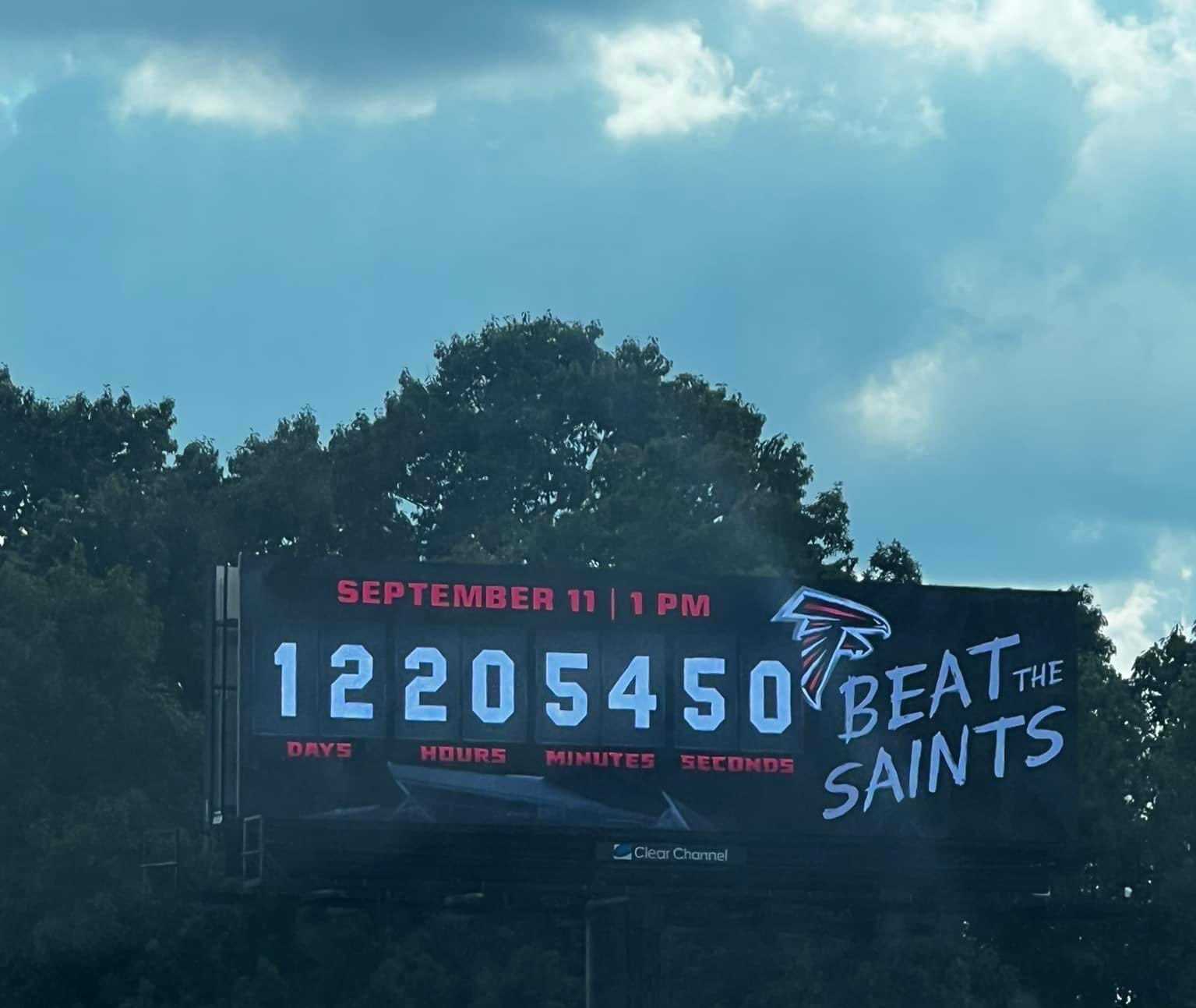 Saints trolling Falcons with new signs on Smoothie King Center