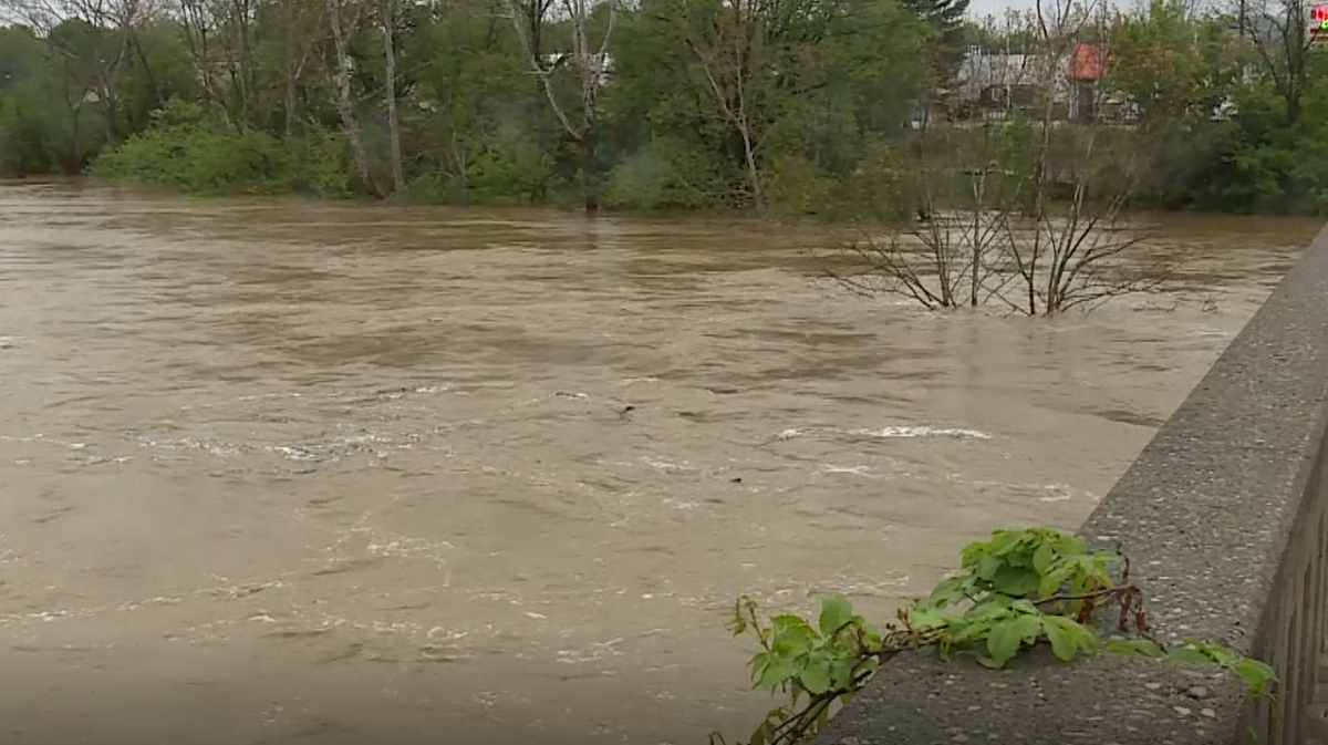 Licking River rising, causing flooding concerns for residents in Falmouth