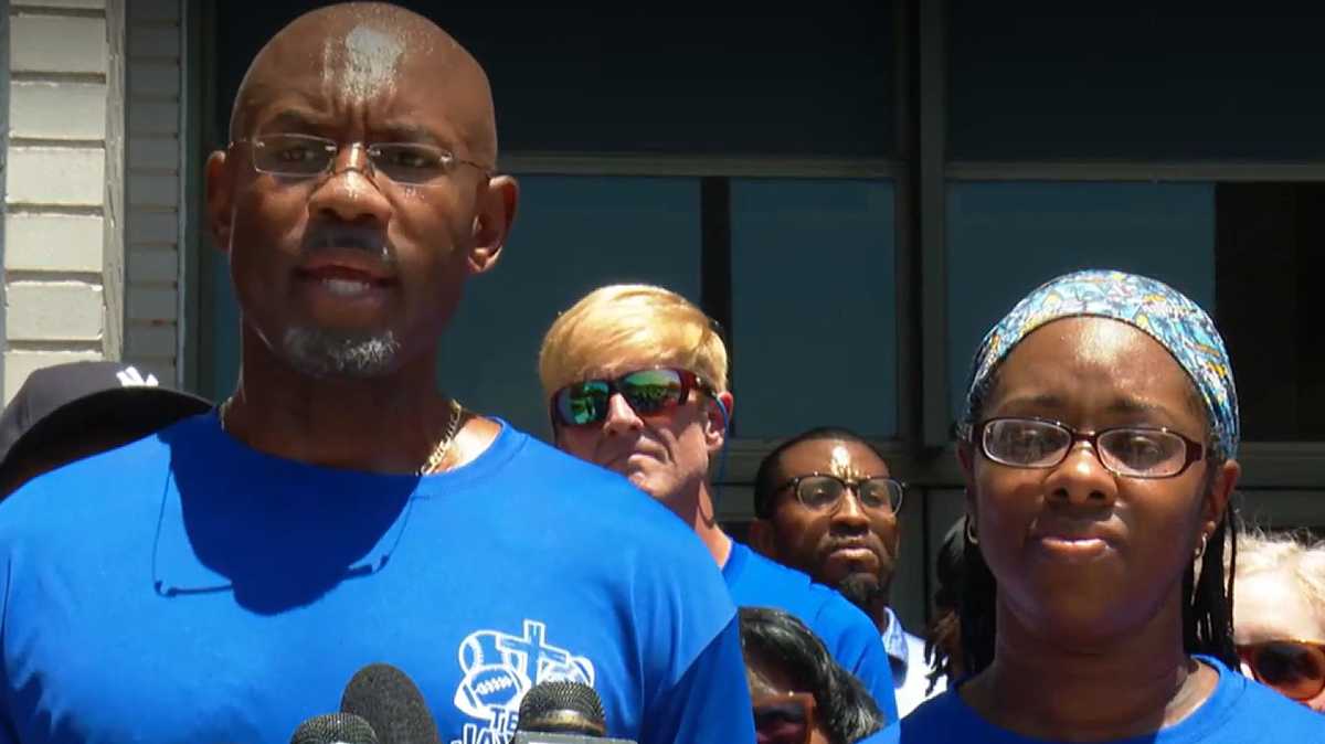 Parents seek more warnings after brain-eating amoeba killed their son