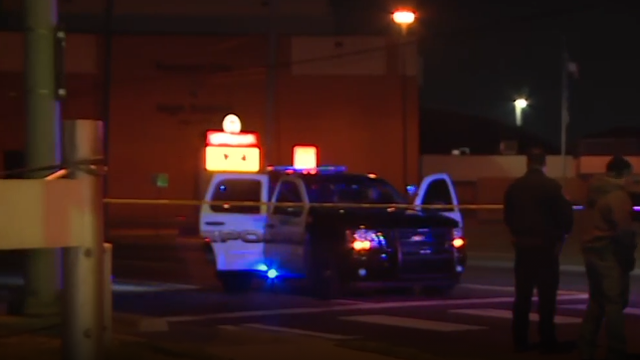 Pedestrian dies after being hit by vehicle in Warr Acres - Vimarsana News