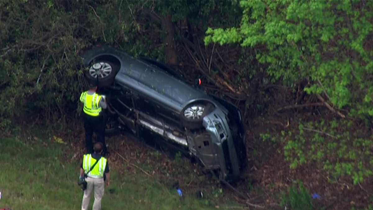 Driver killed, passenger seriously hurt in Interstate 95 crash