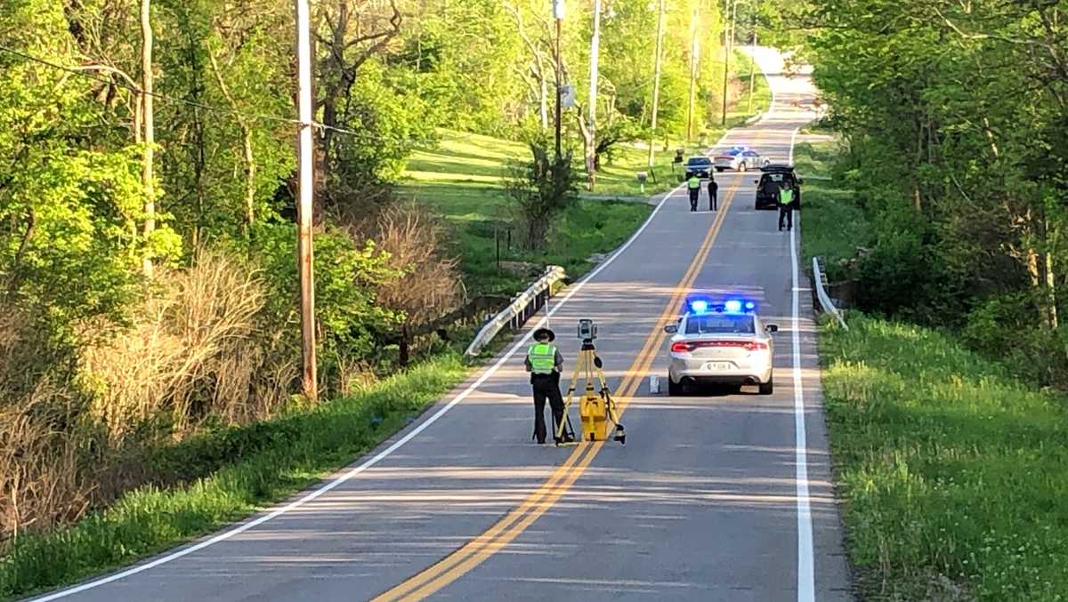 Police ID bicyclist who died after being hit by minivan in Warren County