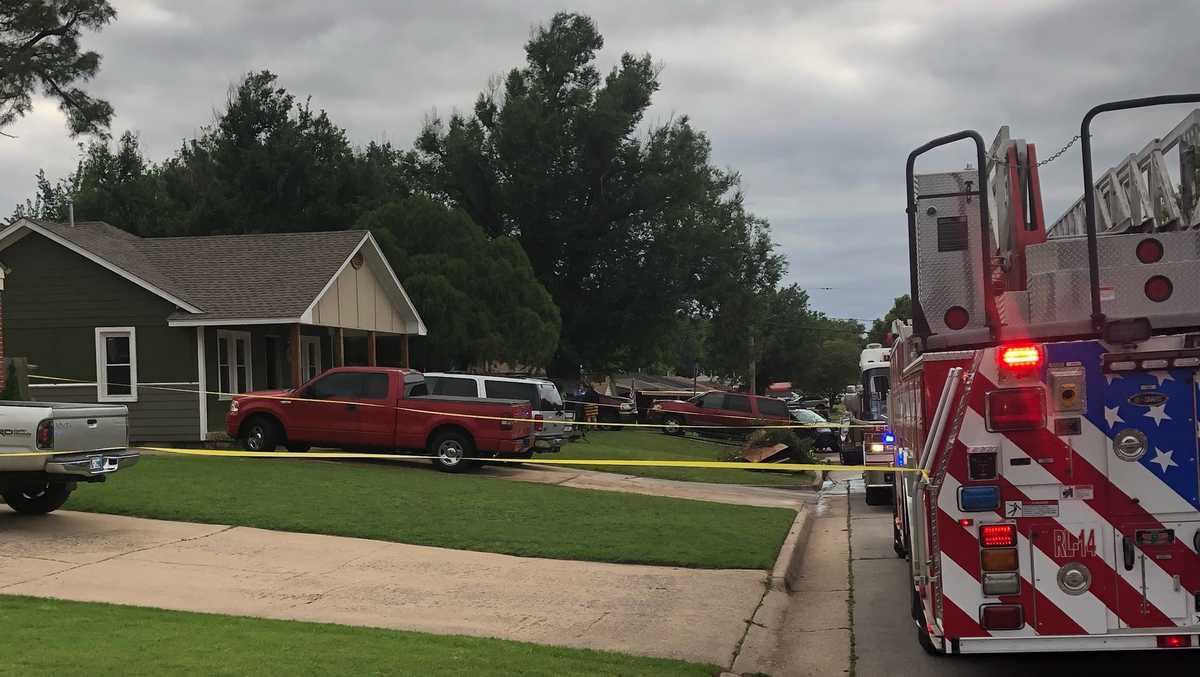 Man dies after being pulled from house fire in northwest Oklahoma City