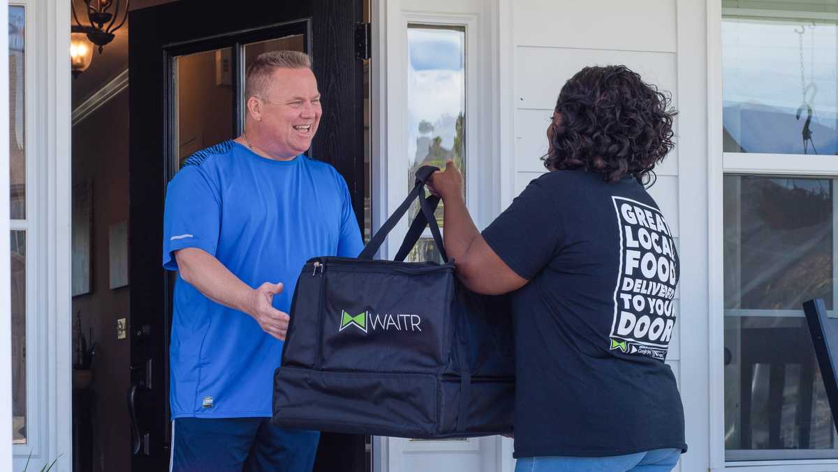 Waitr offering free deliveries to dads this weekend