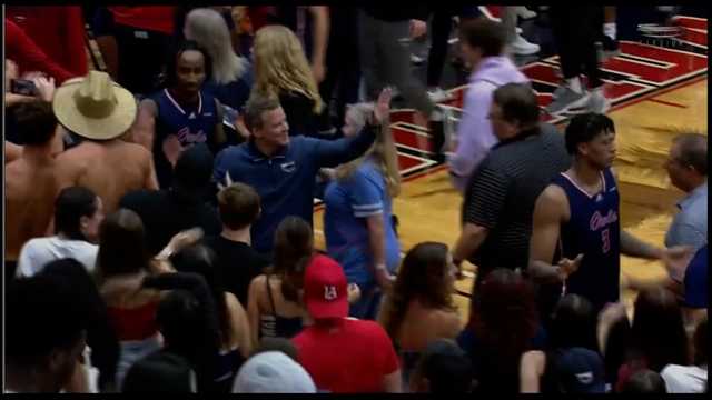 FAU wins 20th straight game; 70-63 over Western Kentucky - Vimarsana News