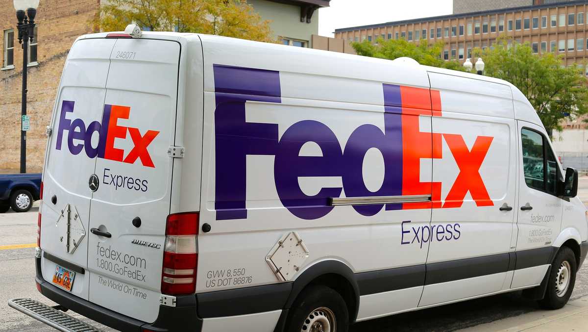 FedEx, UPS hiring thousands of workers in central Pennsylvania