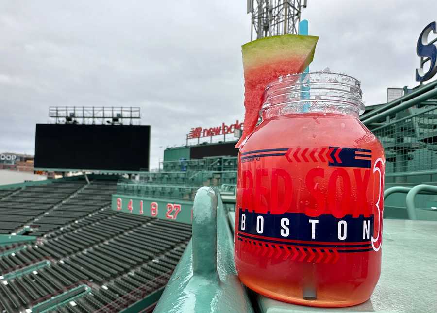 Fenway Park food, drinks, stadium guide 2023 - Axios Boston