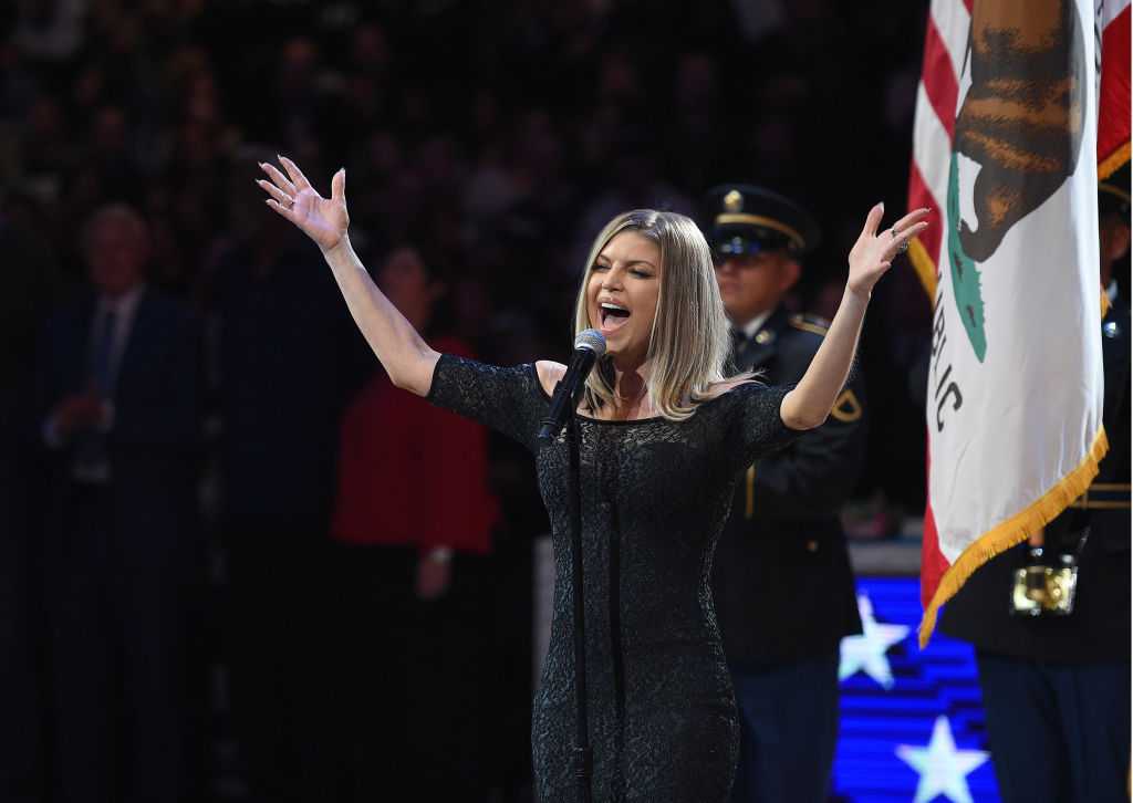 Fergie s national anthem performance draws immediate critiques laughs