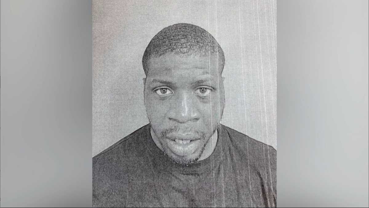 Yazoo City police searching for man accused in shooting near post office