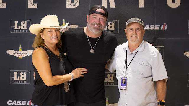 Maine duos win all access trips with country music star - Vimarsana News