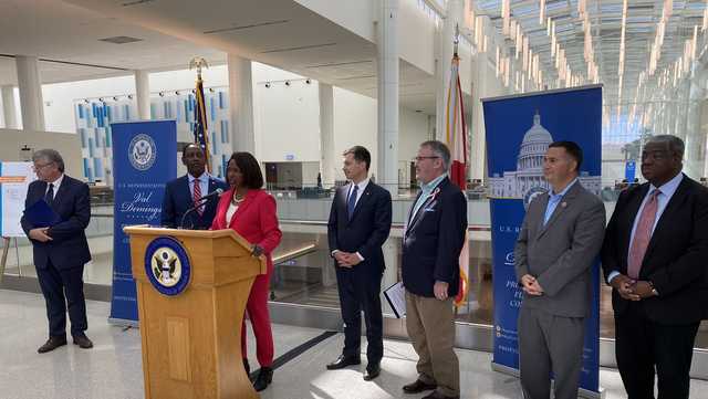 Demings, Buttigieg discuss infrastructure law from MCO - Vimarsana News
