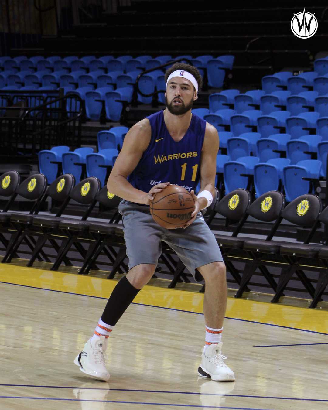 Watch Klay Thompson practices with the Santa Cruz Warriors