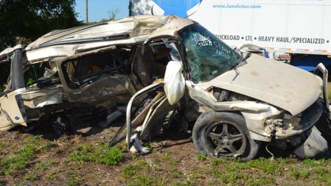 troopers investigate deadly crash along gladiolus drive in march