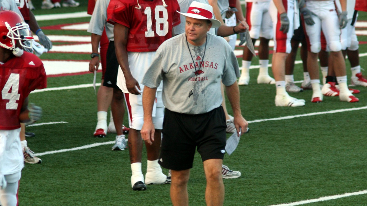 Arkansas assistant AD calls Houston Nutt, according to radio interview