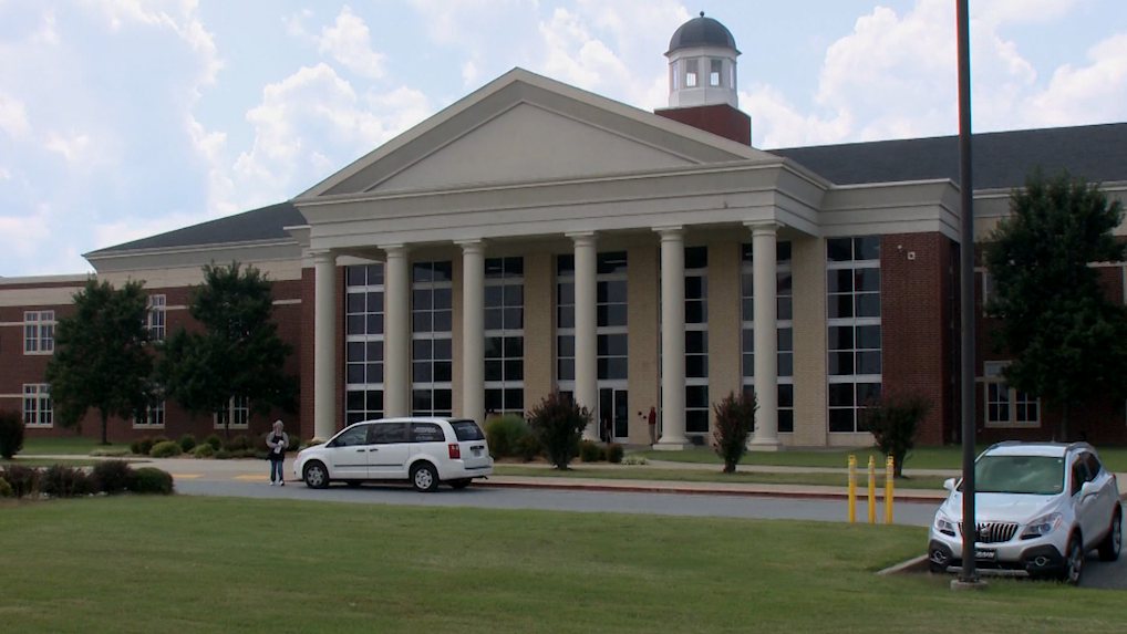 Police arrest student with unloaded gun at Har-Ber High School