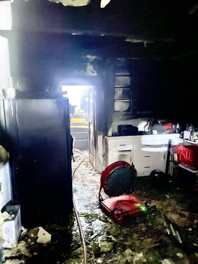 Fire in Citrus Heights displaces 6 people, officials say