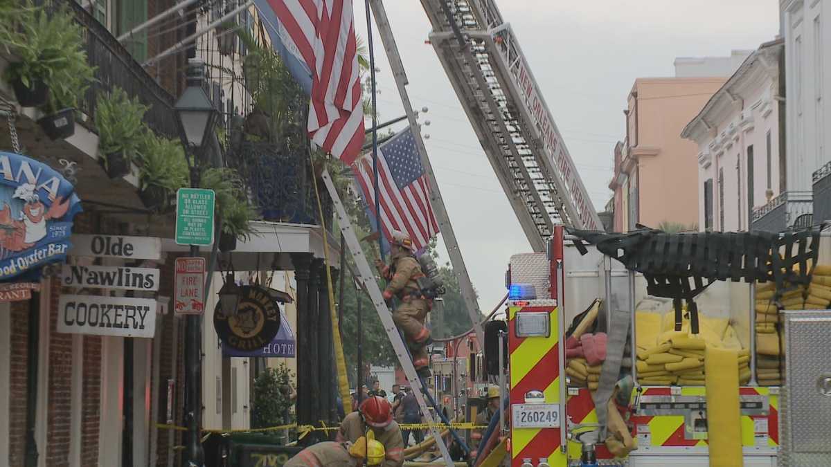 5-alarm-fire-in-french-quarter-contained-nofd-fear-building-collapse