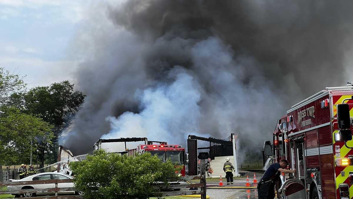 Road reopened after being closed due to structure fire in Butler County