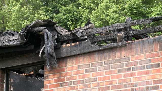 Family escapes Elizabethtown house fire safely - Vimarsana News