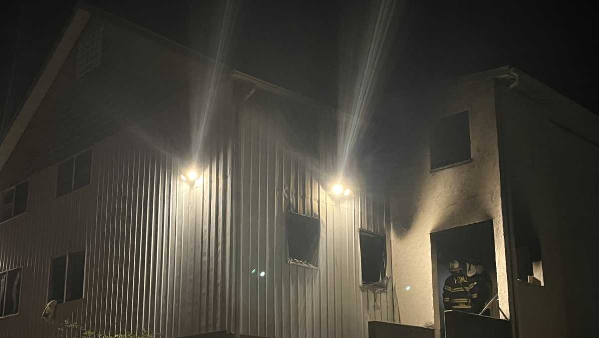 Fire damages apartment building in Lancaster County