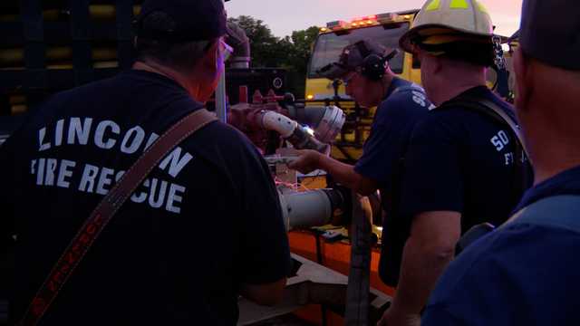 Lincoln Fire, Rural fire districts team up for 'low water supply' training amid Lincoln's annexations - Vimarsana News