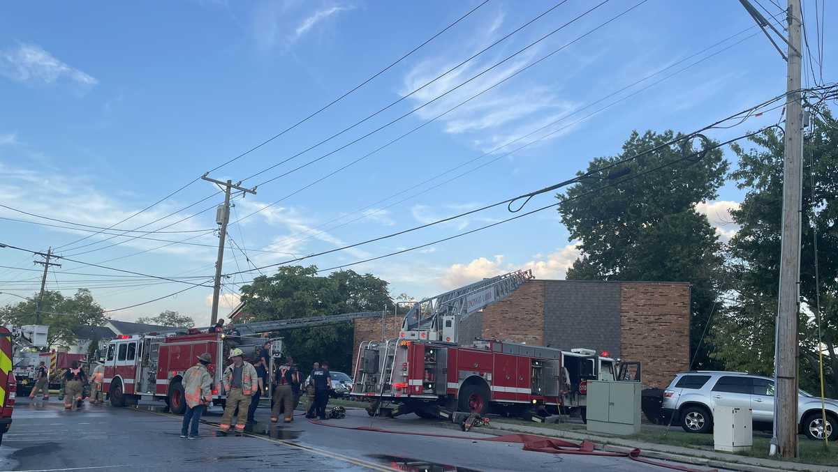 CFD: 6 rescued, 1 hospitalized after apartment fire in East Westwood