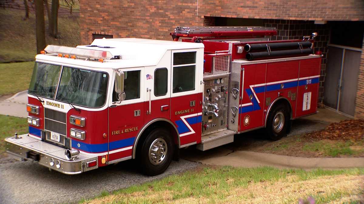Council Bluffs Fire Dept. donates engine to Iowa Western Community College