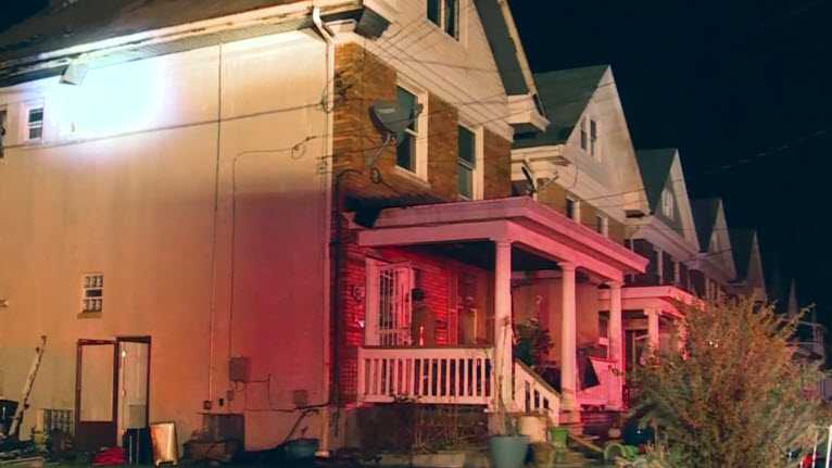FD: Mother, 5 children displaced after house fire in Evanston