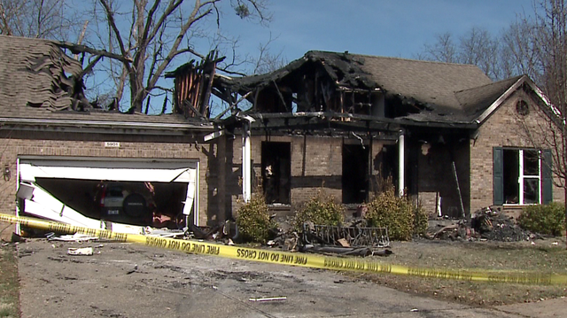 Witness tried rescuing woman from deadly Fern Creek house fire: 'Could have done more' - Vimarsana News