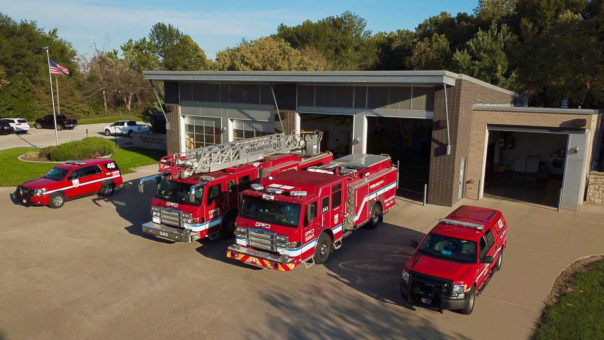No injuries reported after Sunday evening house fire in Overland Park