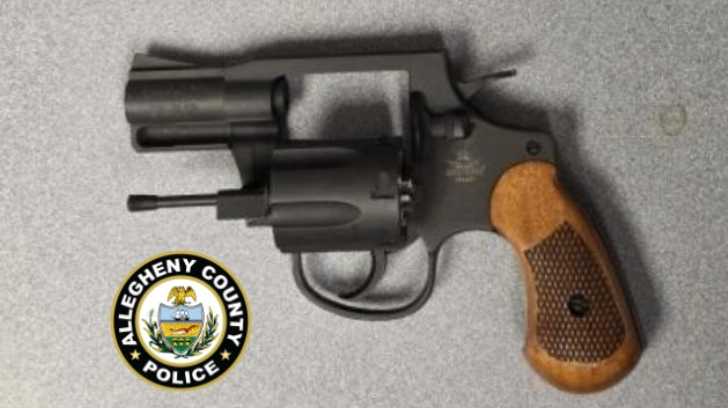 Man charged after loaded gun found at Pittsburgh International Airport ...