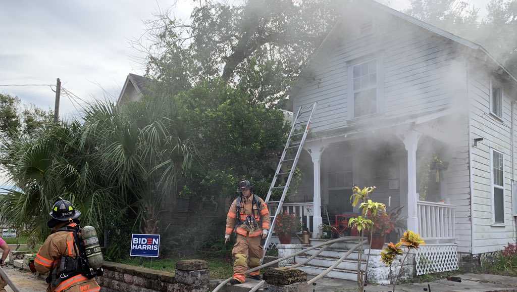 Home catches fire in Daytona Beach