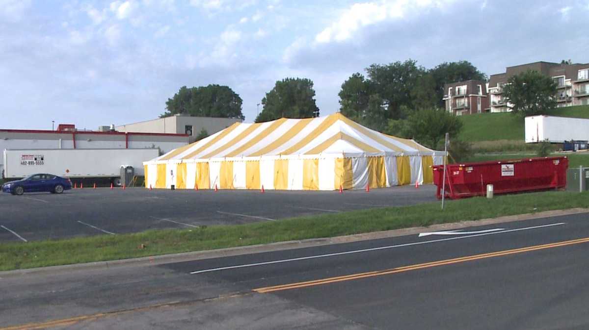 Fireworks stand robbed at gunpoint early Wednesday