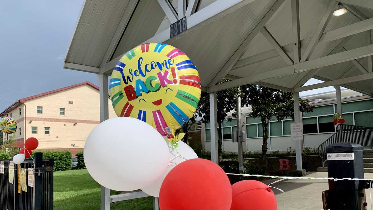 Jefferson Parish Schools students back, begin inperson instruction